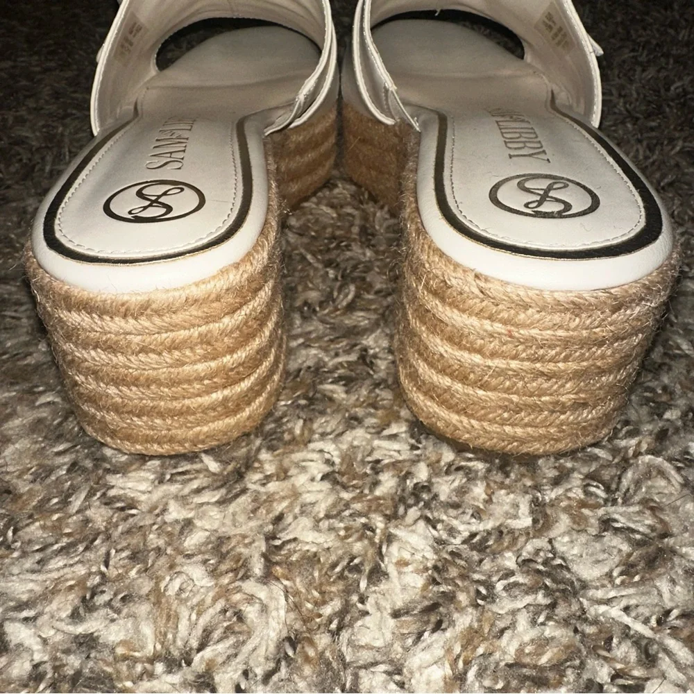 UEC Sam and Libby Women's Crysta Buckle Platform Wedge Sandals Sz 7.5